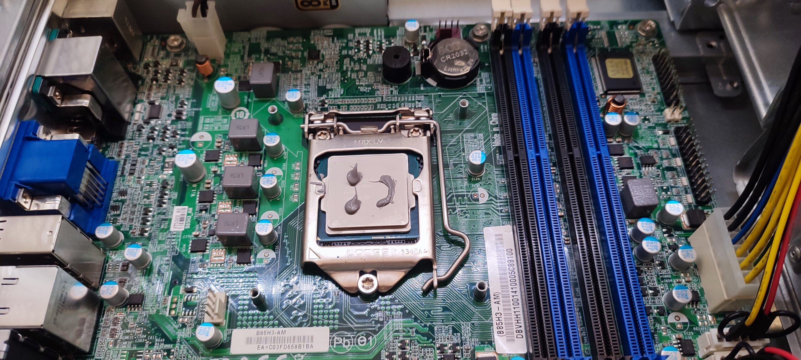 Reconditionnement informatique EBECOB - Carte mère et microprocesseur